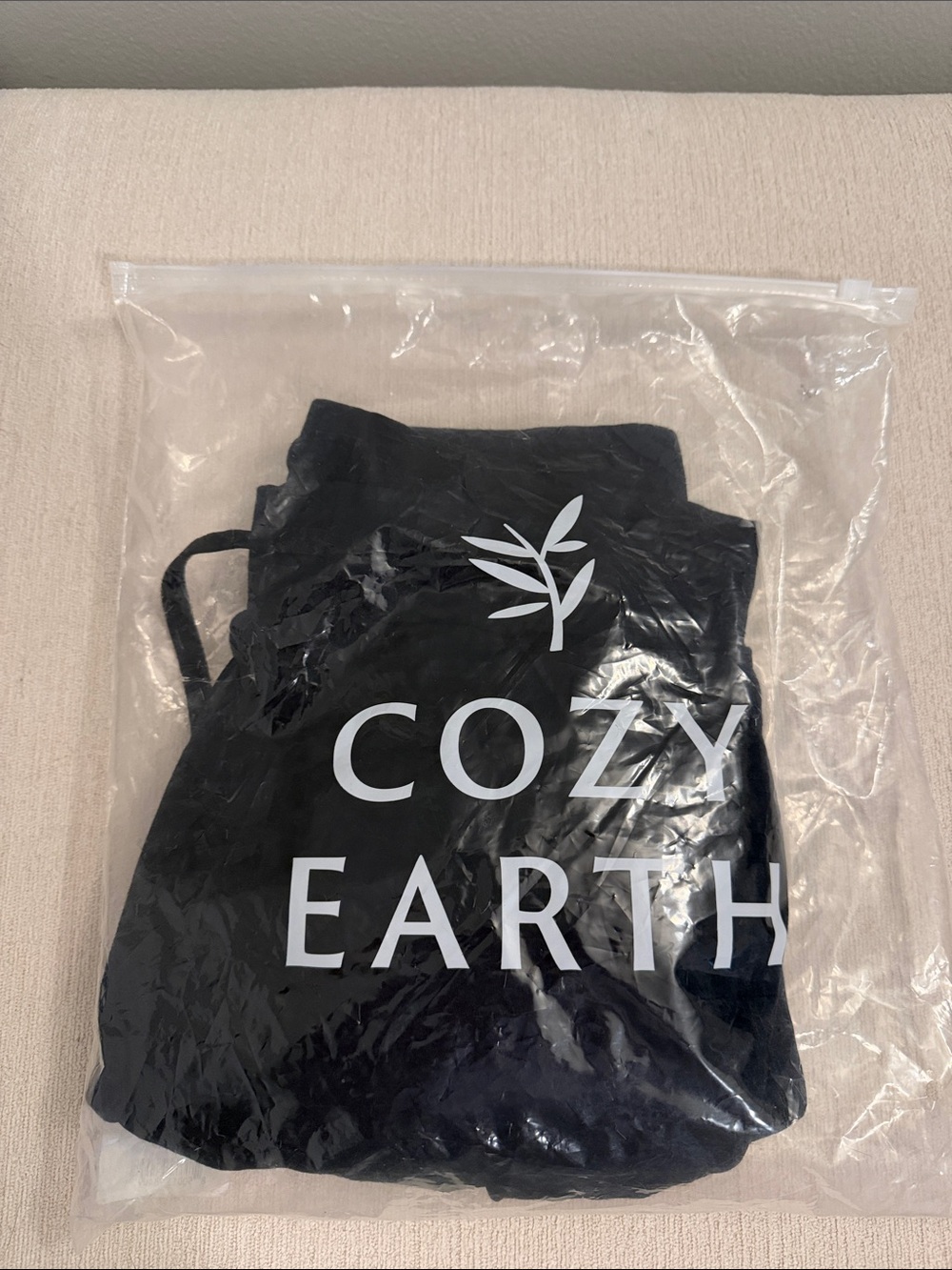 NWOT Cozy Earth Bamboo Jogger Pants